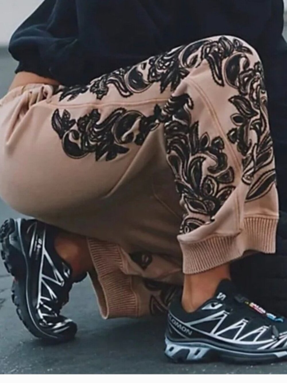 Free People NWT Embroidered Brown Soft Slouchy Sweatpants Pants size L